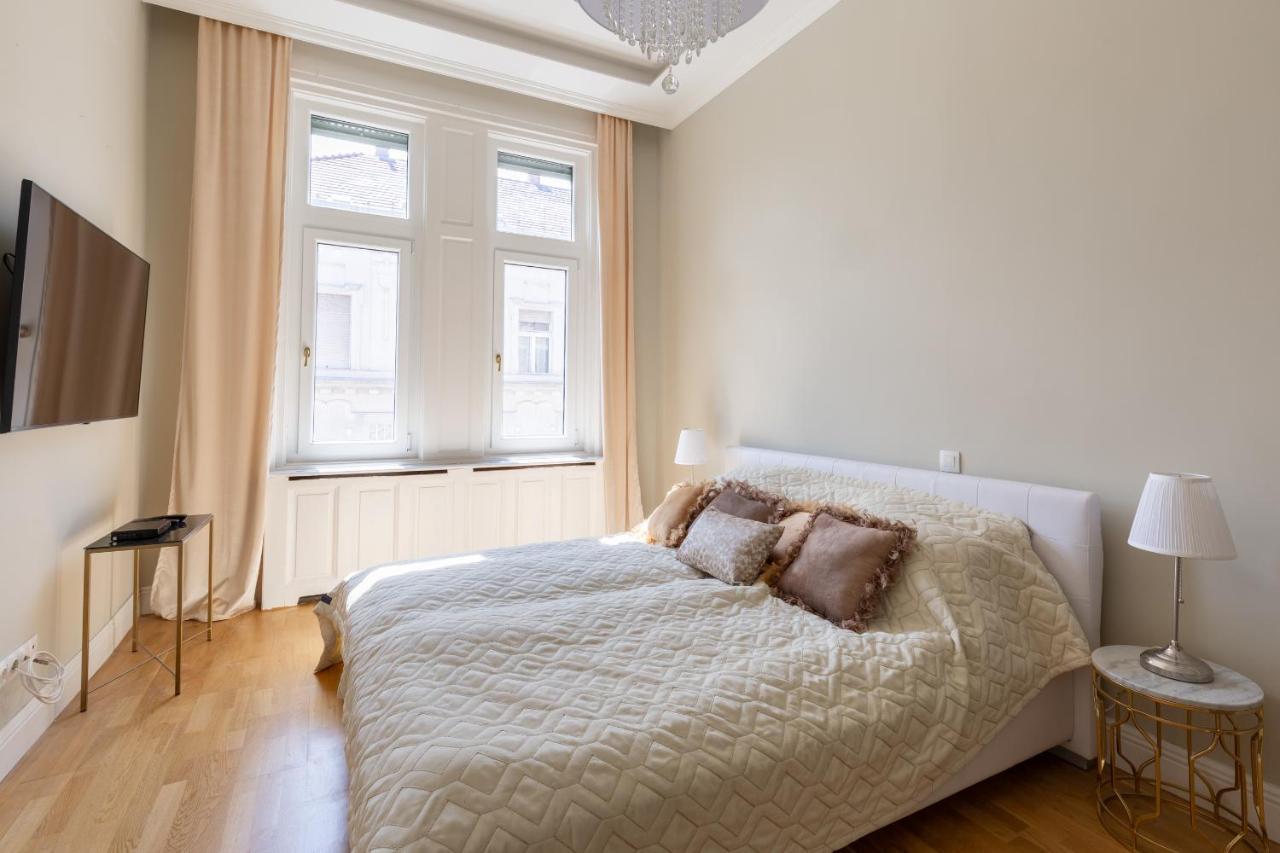 Designer Luxury Home In The Jewish Quarter Budapest Ngoại thất bức ảnh