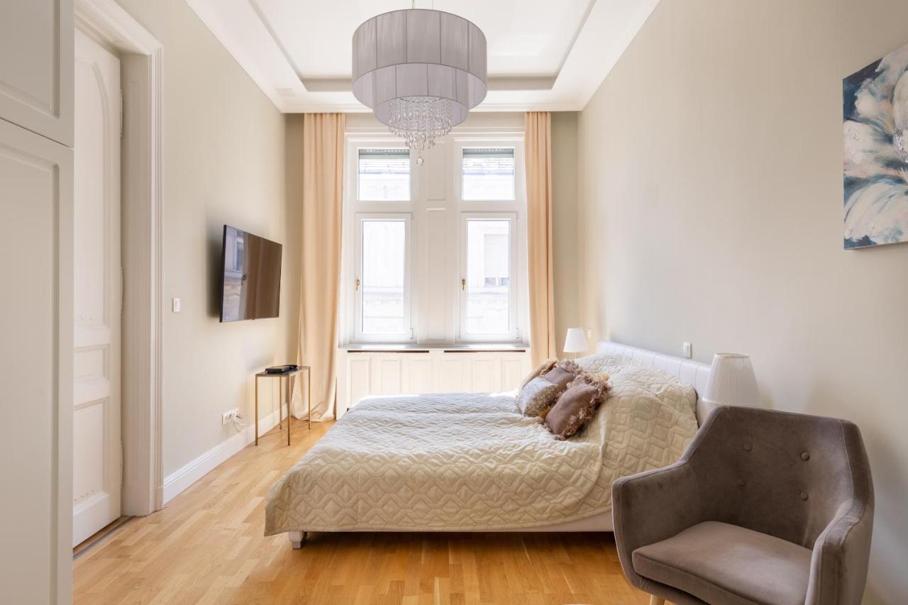 Designer Luxury Home In The Jewish Quarter Budapest Ngoại thất bức ảnh